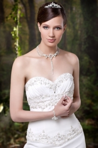 Model Charlie Annais Bridal Kolekcja 2010